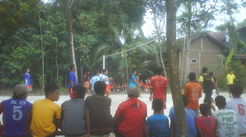 Laga pemanasan, digelar pada 2 Maret 2014.