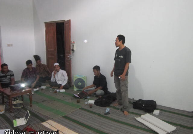 Suasana Pelatihan Menulis Warga